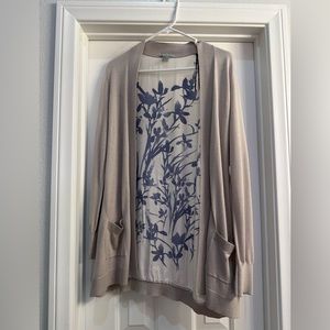 Long H&M cardigan, floral smooth back with pockets size Medium